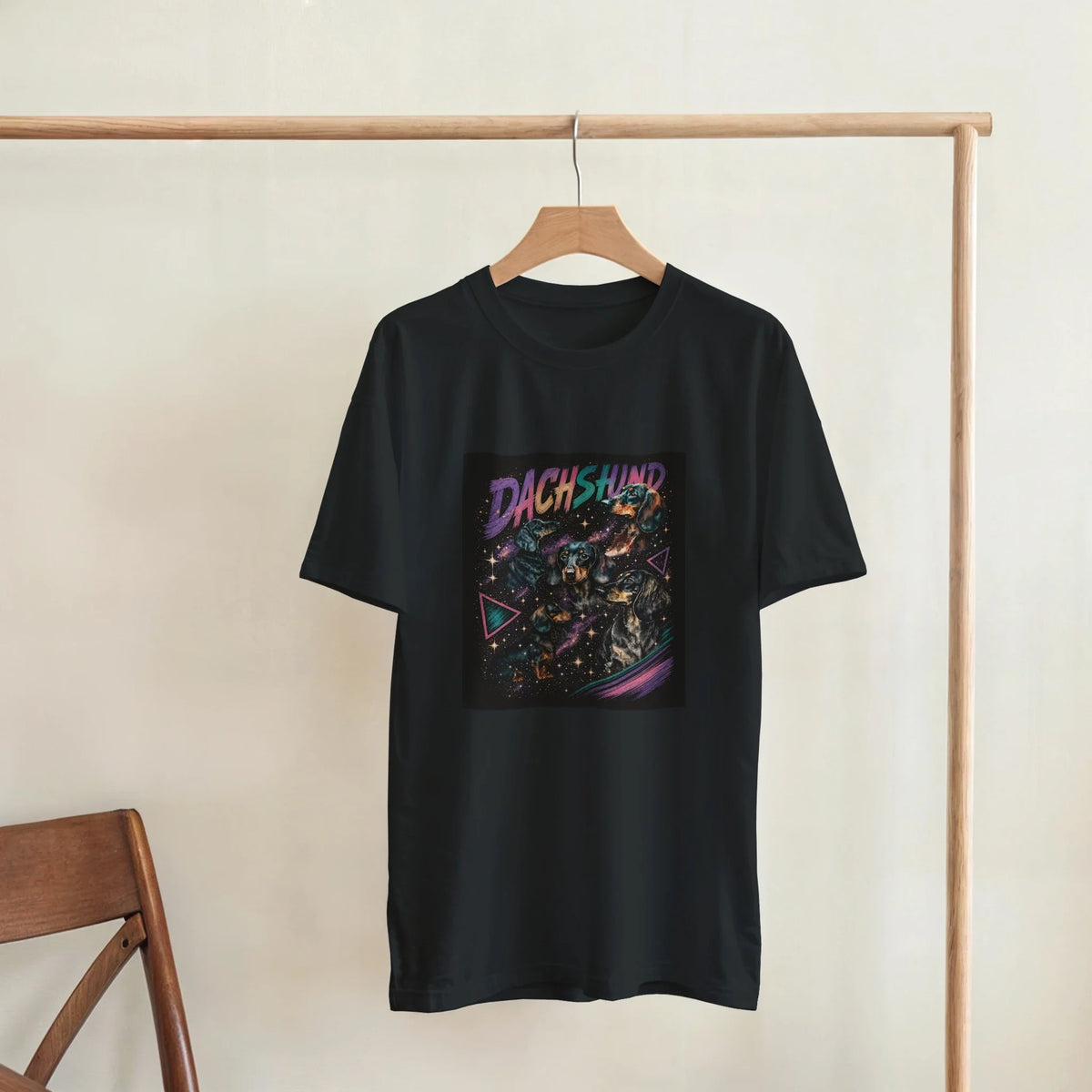 Sandfärgad t-shirt med taxmotiv i 90-talsstil