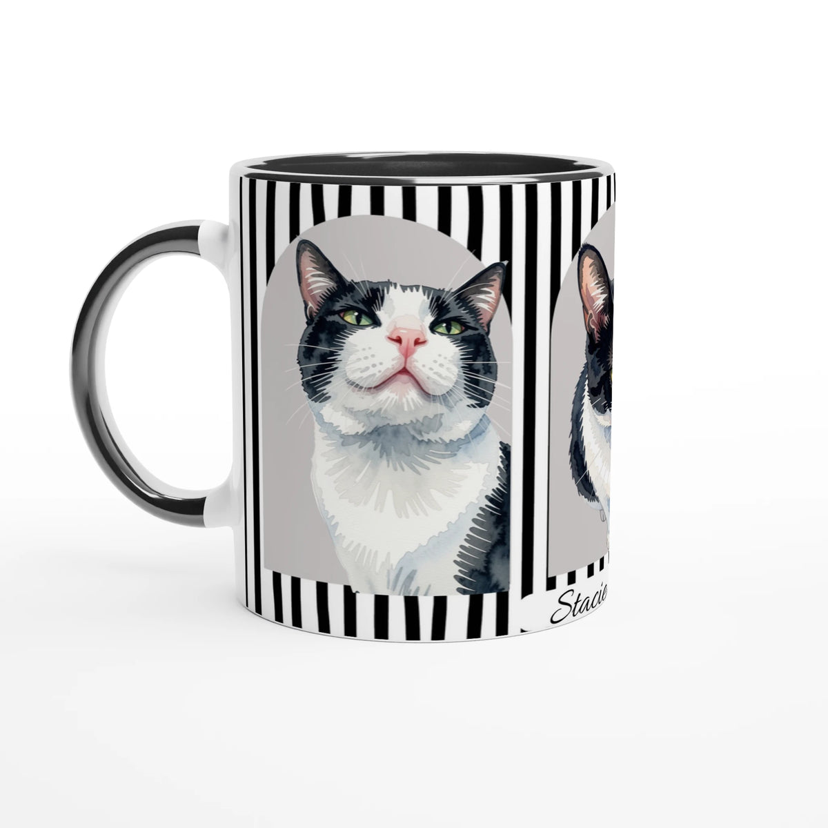 svartvit randig mugg med katt
