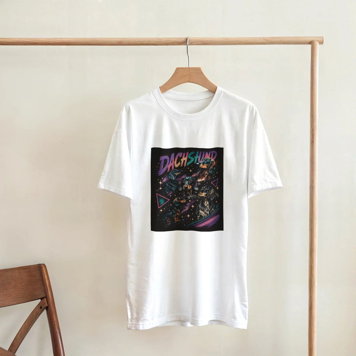 Sportgrå t-shirt med taxmotiv i 90-talsstil